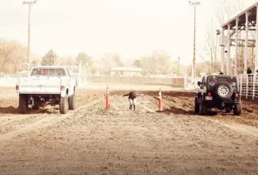 images.strideevents.com/infopages1/knock-out-mud-drags-infopages1-52275.webp