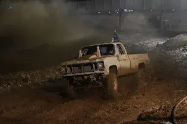 images.strideevents.com/infopages3/knock-out-mud-drags-infopages3-52275.webp